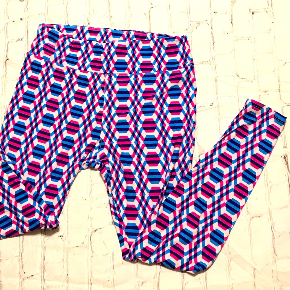 NWOT LulaRoe Geometric Leggings